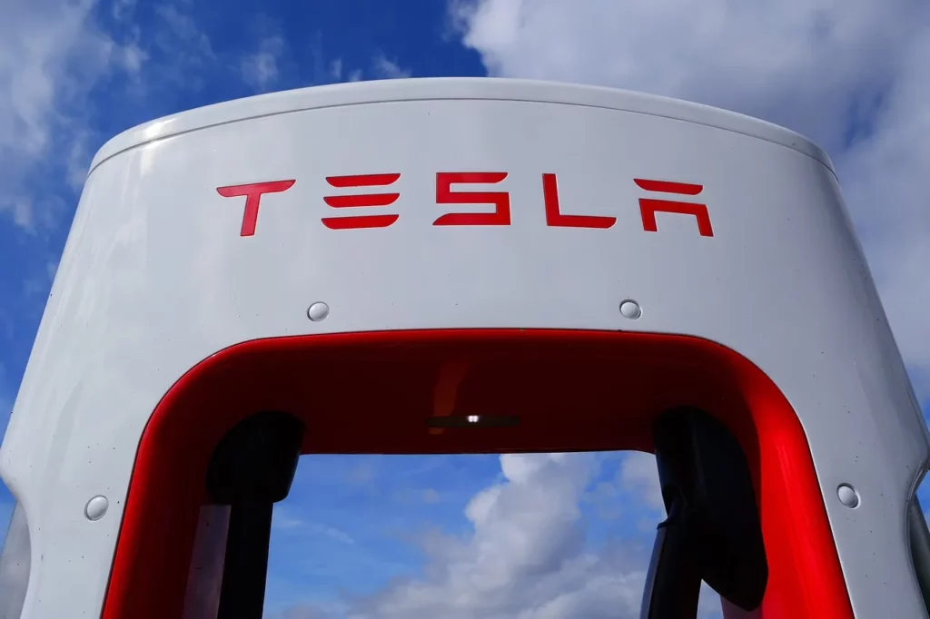 Tesla Historia, Impacto Económico y Últimos Movimientos en Bolsa